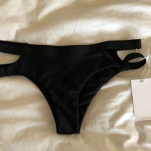 Mikoh PUKA PUKA BOTTOM